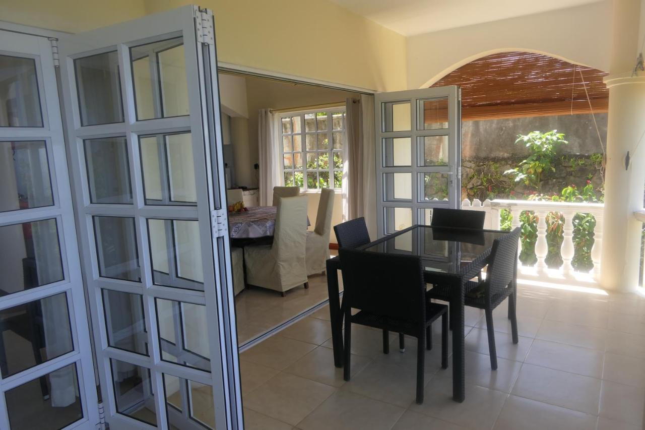 Tropical Garden Self Catering Villa Виктория Екстериор снимка