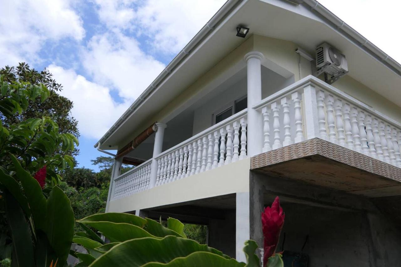 Tropical Garden Self Catering Villa Виктория Екстериор снимка