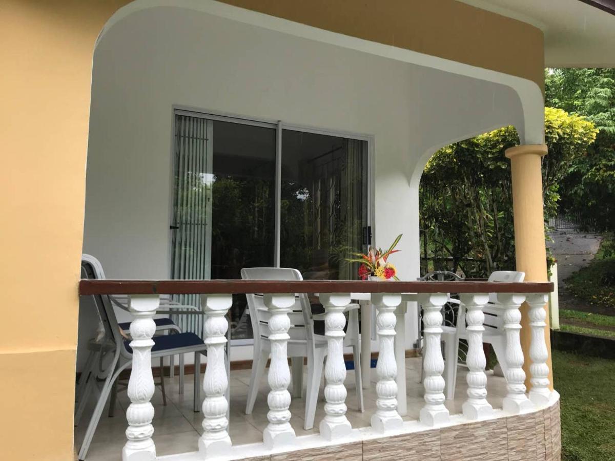 Tropical Garden Self Catering Villa Виктория Екстериор снимка