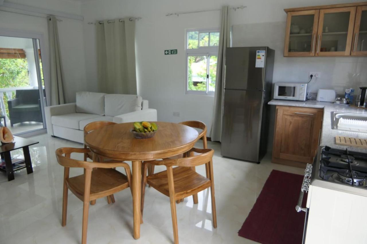 Tropical Garden Self Catering Villa Виктория Екстериор снимка